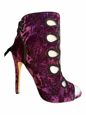 Shoe Dazzle Plum Velvet Peep-Toe Lace-Up Stiletto Bootie size 7.5